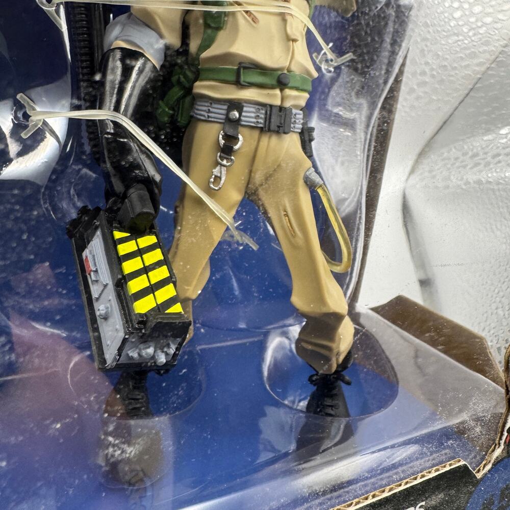 NEW Ghostbusters Mini Epics Ray Stanz #5 Figure Weta Workshop Rare NIB - Picture 4 of 9